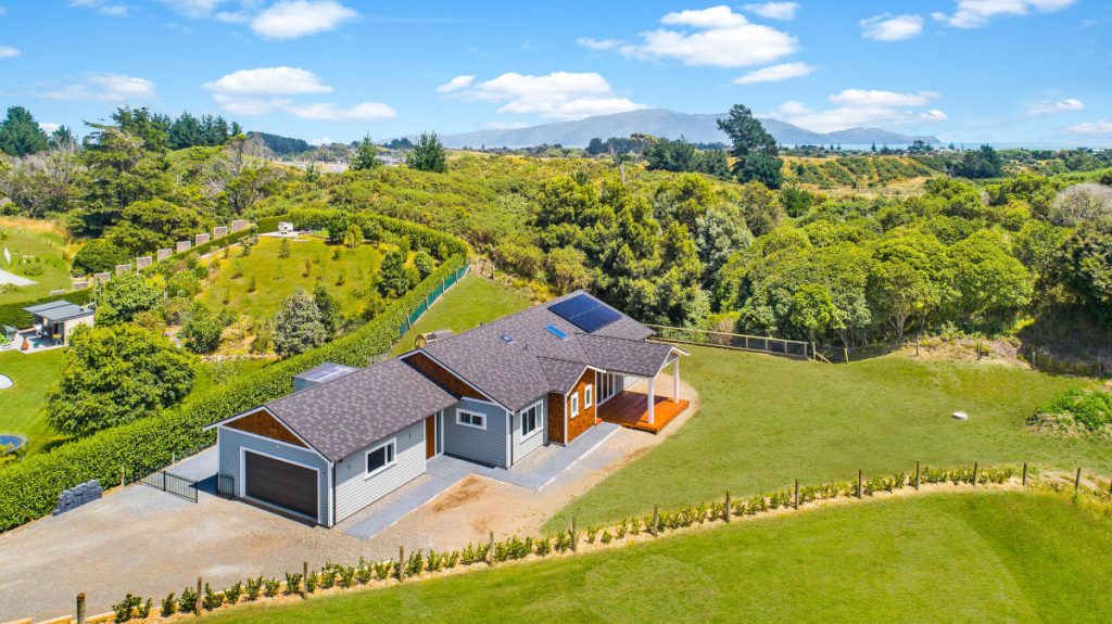 Waikanae Home Diamond Residential